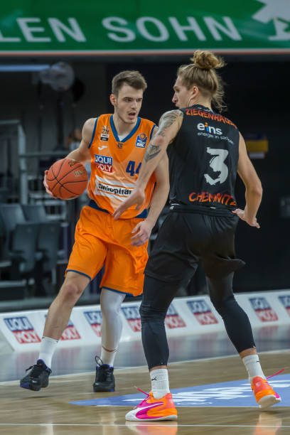 詹依莲的成 詹依莲的成